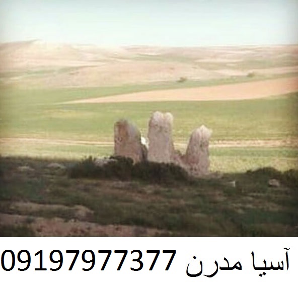 سه سنگ بزرگ در دفينه يابي